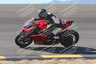 media/Nov-06-2023-Moto Forza (Mon) [[ce023d0744]]/2-Advanced Group/Session 2 (Bowl Speed Pans)/